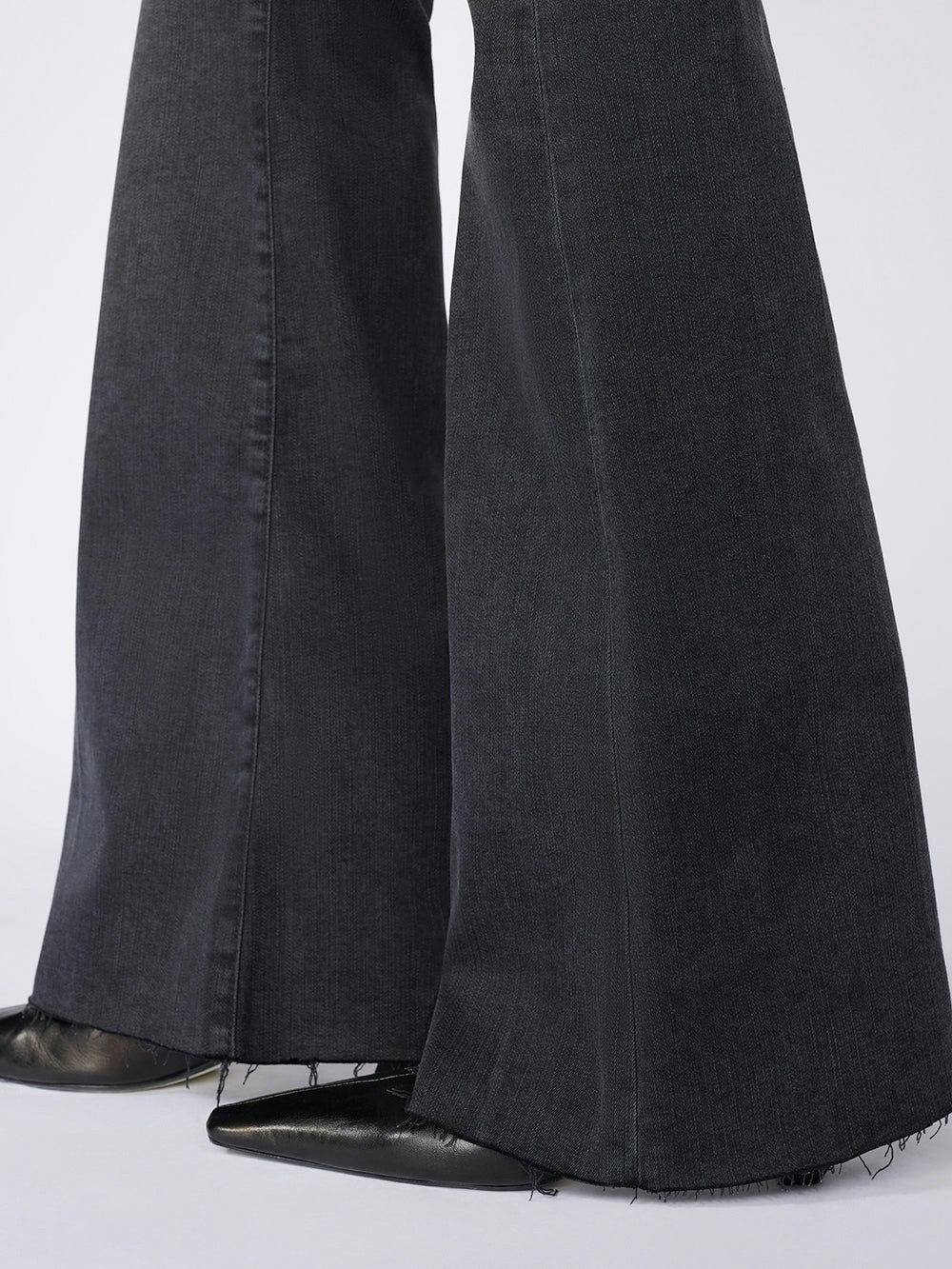 jeans bottom view alt:fit1